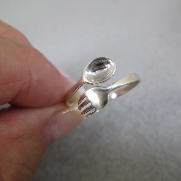 Sterling Silver Small Fork and Spoon Ring>Cutlery Ring,Cook Ring,Chefs Ring - Picture 6 of 7